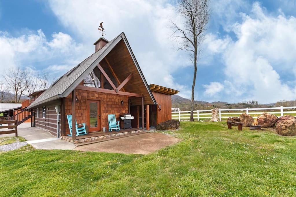 Romantic A-Frame Private Hottub Firepit Neargsmnp Sevierville Exterior foto