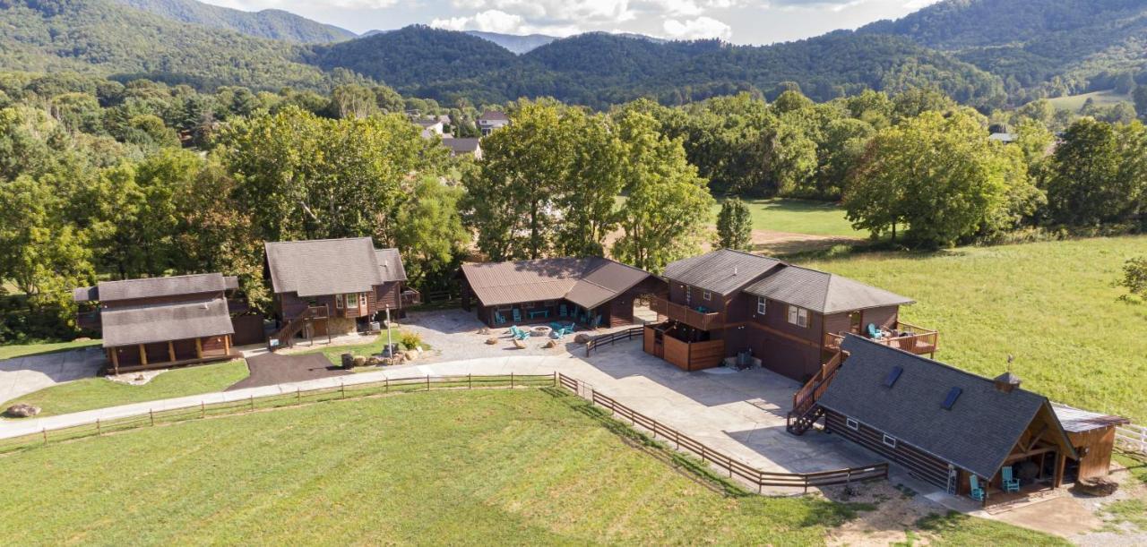 Romantic A-Frame Private Hottub Firepit Neargsmnp Sevierville Exterior foto
